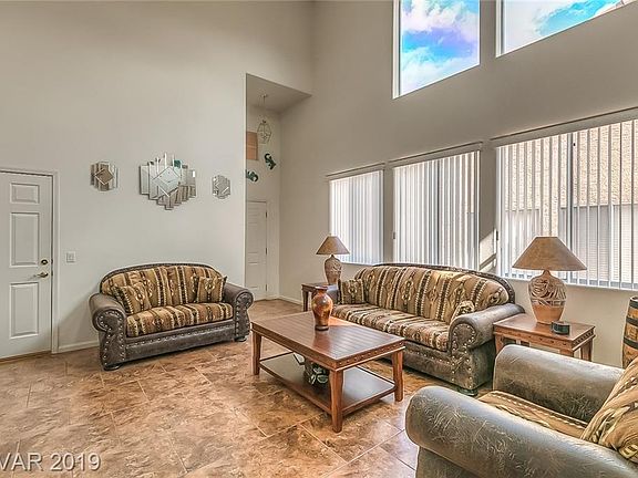 3rd image of 262 Camino Viejo St