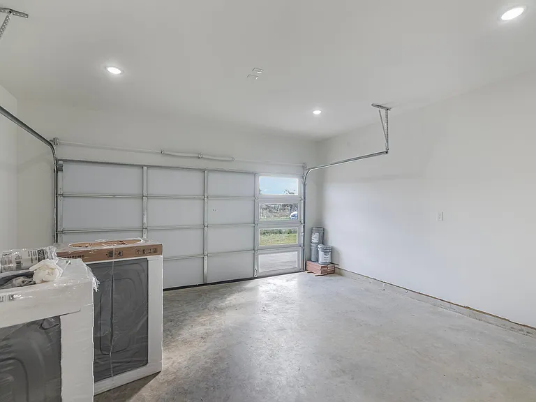 327 Road 5840 — Photo 34