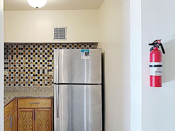 4th image of 8815 171st St #C3zy7nrkb