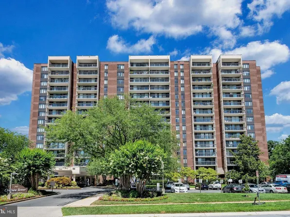 7401 Westlake Ter APT 210, Bethesda, MD 20817