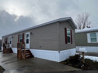 11800 Brookpark Rd Trailer 133, Cleveland, OH 44130