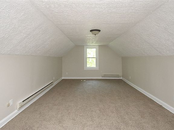 5th image of 17 N Richview Ave