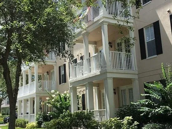 940 Spring Park St #12 — Photo 1