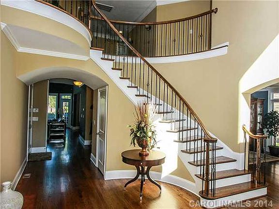 2nd image of 1017 Ainsdale Dr