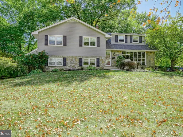 2805 Hunterdon Dr, Cinnaminson, NJ 08077