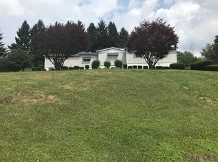 954 Moonlite Park Rd, Hollsopple, PA 15935