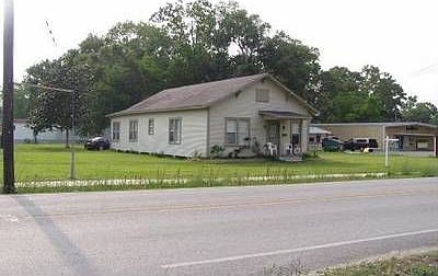 1st image of 215 S Lake Arthur Ave