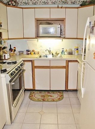 4th image of 700 Wellington Ave Unit 506