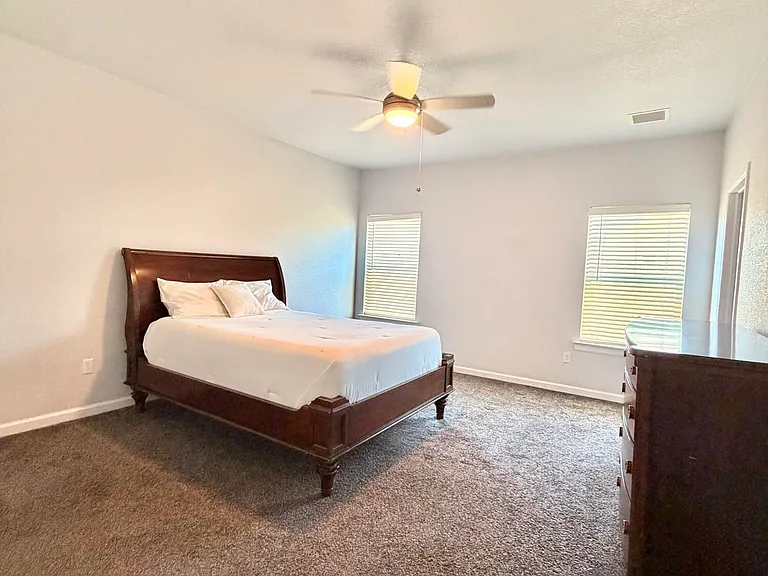 837 Magnolia Park St — Photo 12