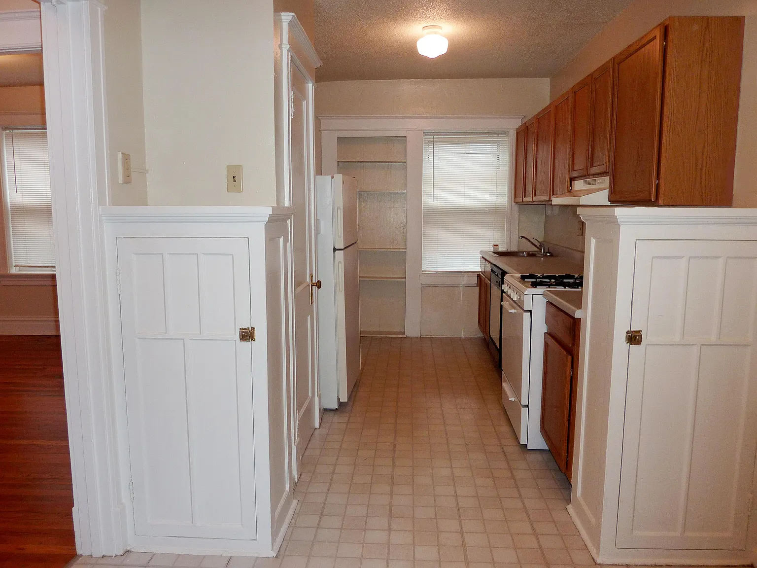1 bed, 925 sqft, $950 — Photo 3