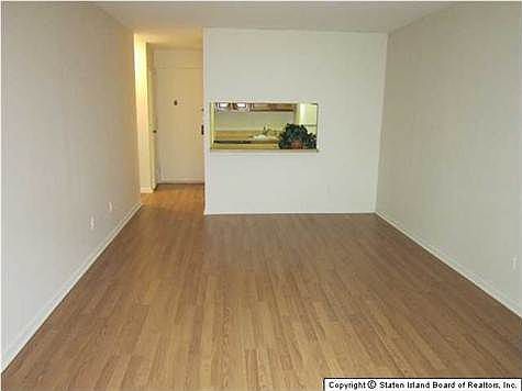 2nd image of 2 Elmwood Park Dr APT 608