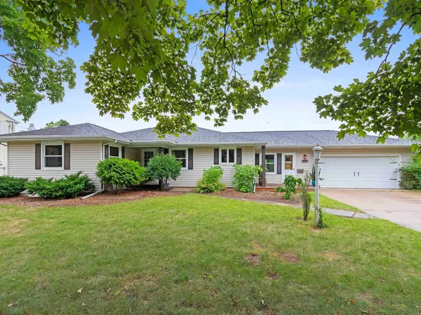 1030 W Frances St, Appleton, WI 54914