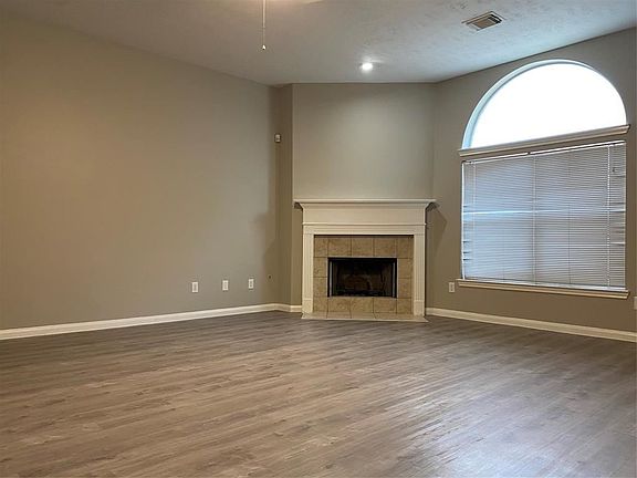 5th image of 18215 Linden Forest Ln