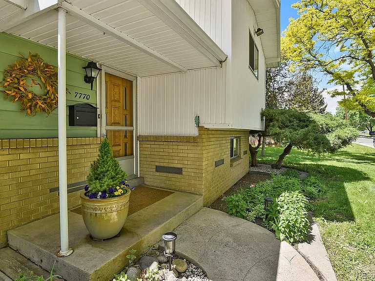 7770 W 59th Ave — Photo 32