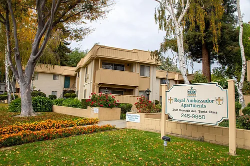 Royal Ambassador Apartments Photo 1