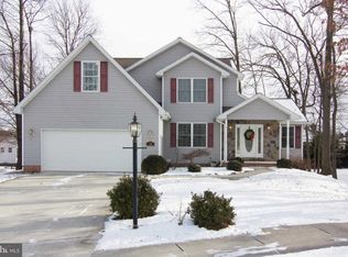 24 Rosewood Cir, Hanover, PA 17331