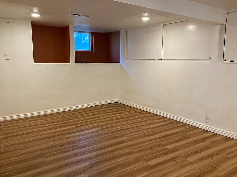 1351 S University Blvd — Photo 8