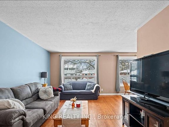 2nd image of 255 Woodward Ave