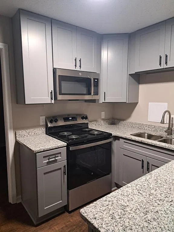 140 Prentice Pl — Photo 4