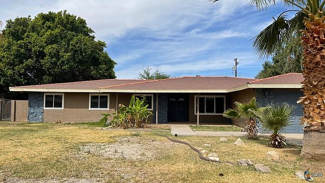 1st image of 302 S Sunset Dr