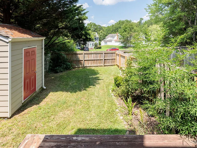 2087 Airy Cir — Photo 28