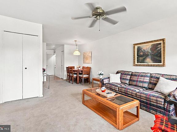 5th image of 4333 Slater Ave