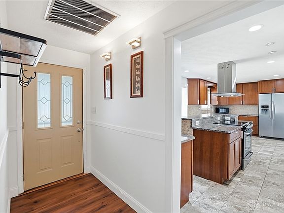 4th image of 3524 Ascot Ct