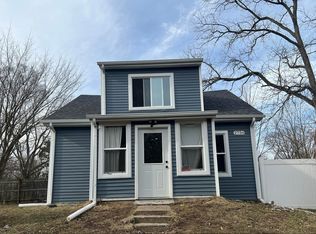 2756 Edgewood St, Portage, IN 46368