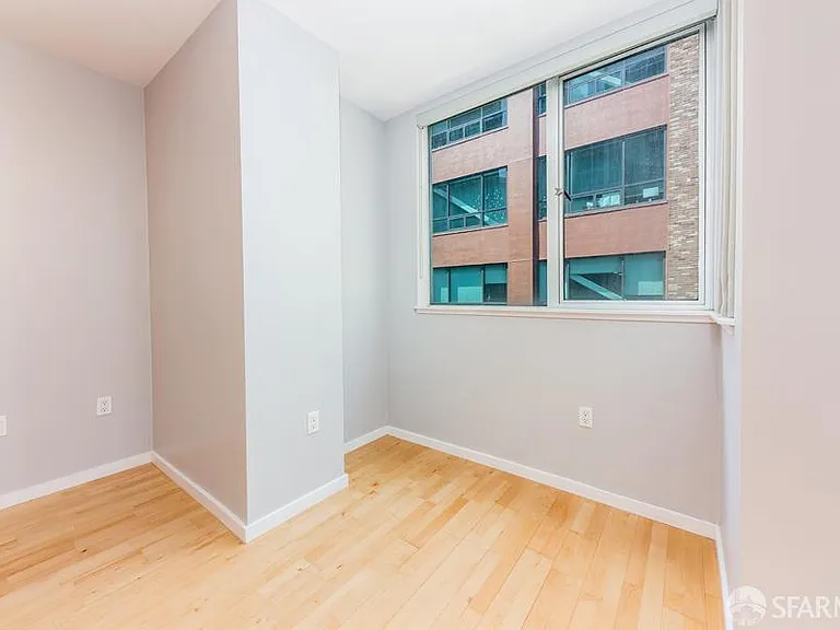 69 Clementina St #401 — Photo 6