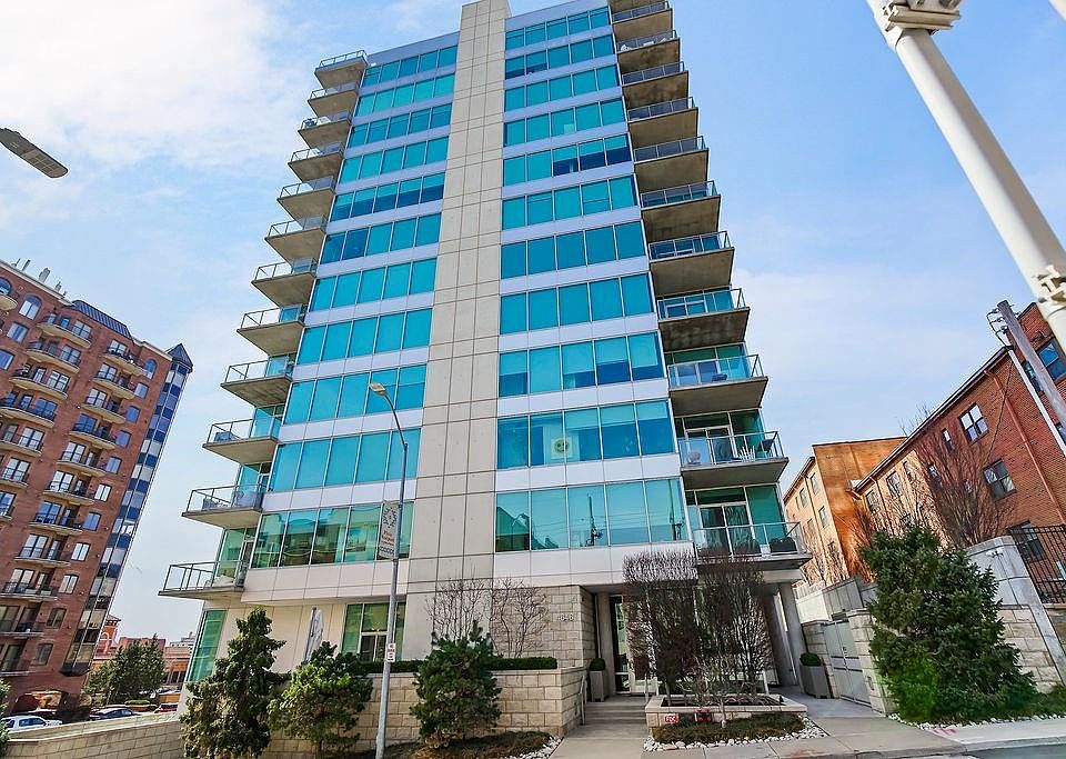 1st image of 4646 Broadway APT 3S