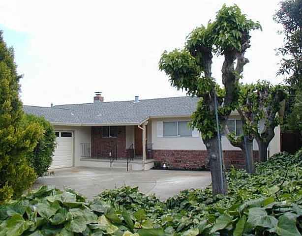 1st image of 4243 N Scenic Ave