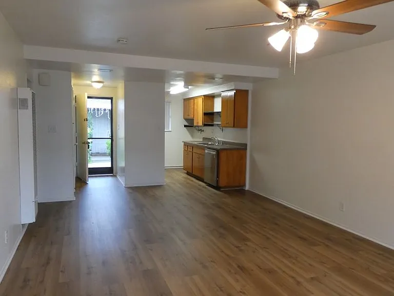 19XX E Rose Ave — Photo 3