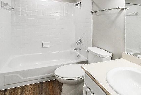 2nd image of 28712 Sutton Estates Cir N
