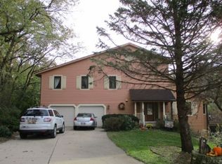 8351 Snaresbrook Rd, Roscoe, IL 61073