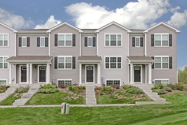 1st image of 2424 Aurora Dr
