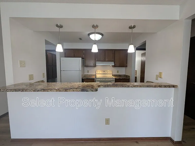 4619 Arlington Pkwy S — Photo 11