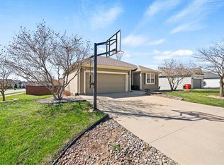 803 NW Redbud Dr, Grain Valley, MO 64029