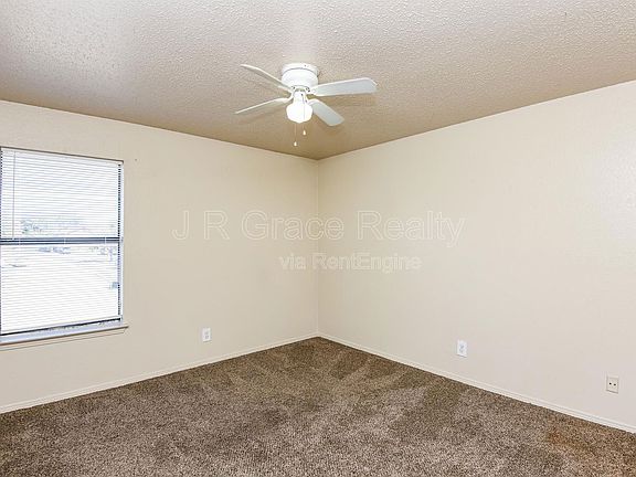 4th image of 5919 Shadydell Dr