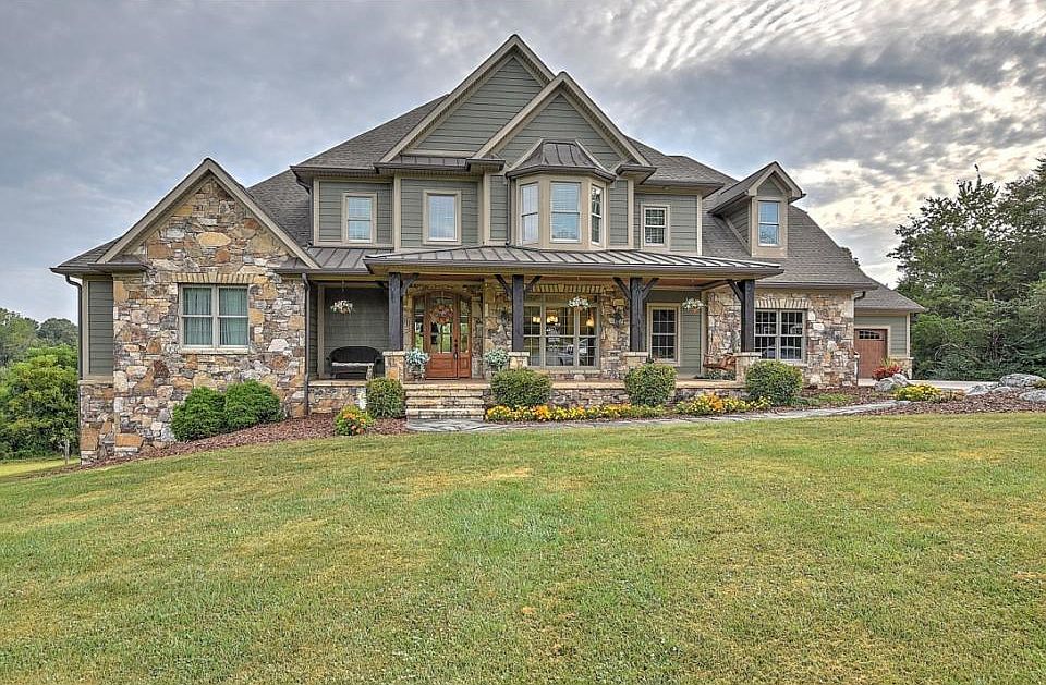 1st image of 459 Glen Oaks Dr