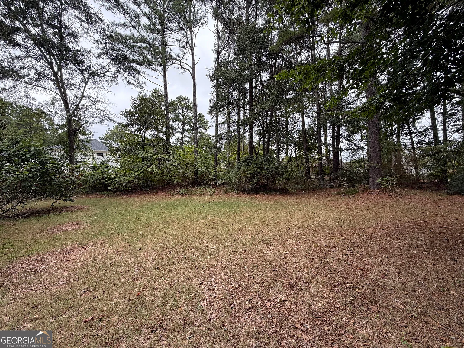 3 bed, 2.0 bath, 2012 sqft, $2,240 — Photo 4