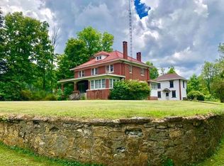 676 Clay Rd, Spencer, WV 25276