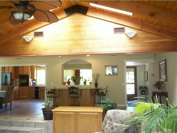 3rd image of 170 Sunrock Dr