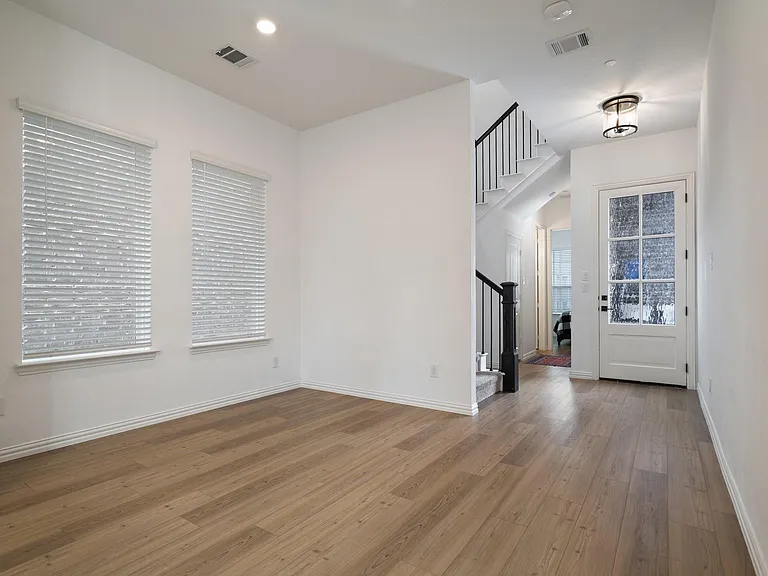 4209 Watson Way — Photo 12