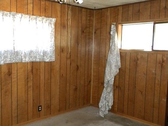 4th image of 1618 E Mallon Ave