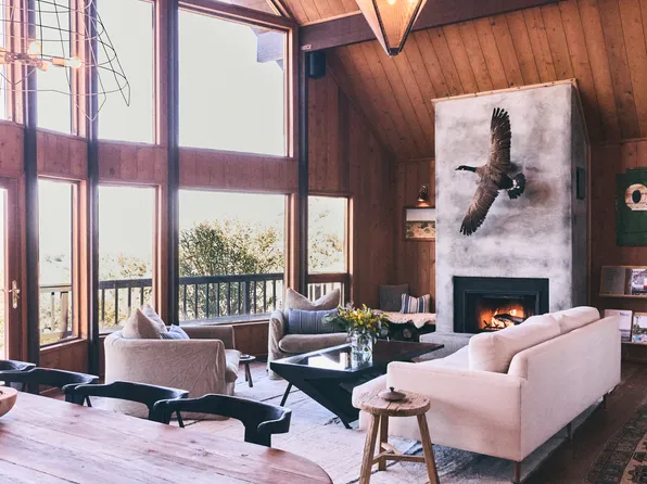 33007 Mulholland Hwy, Malibu, CA 90265