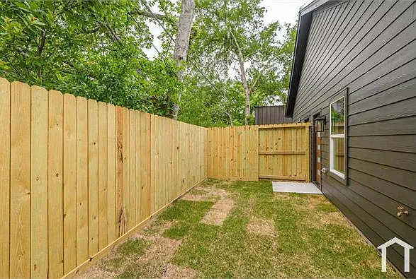 5921 Mountwood St #B — Photo 19