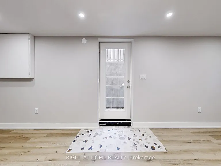 11 Hawker Ct #BASEMENT — Photo 6