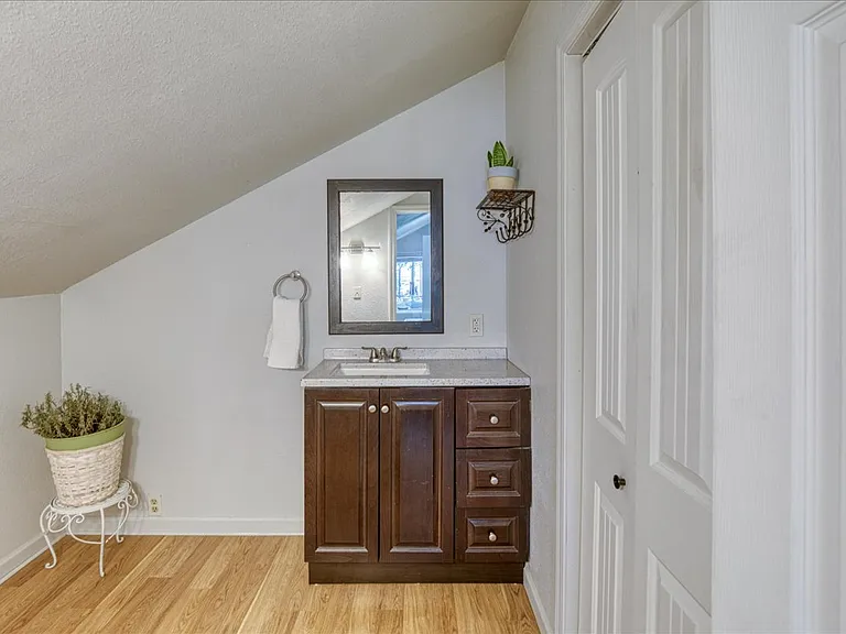 43 Scratch Ct — Photo 13