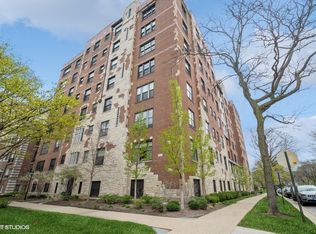 425 Grove St #4C, Evanston, IL 60201