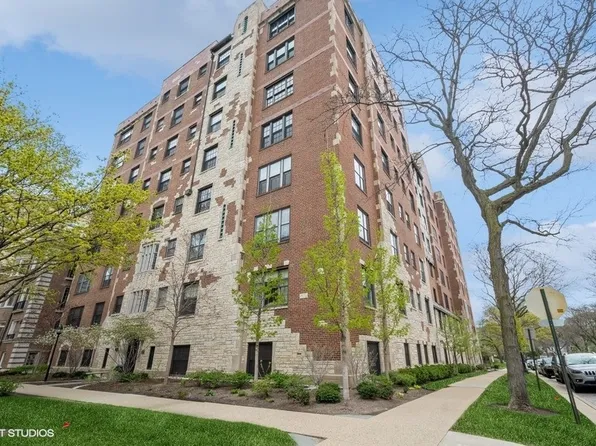 425 Grove St #4C, Evanston, IL 60201